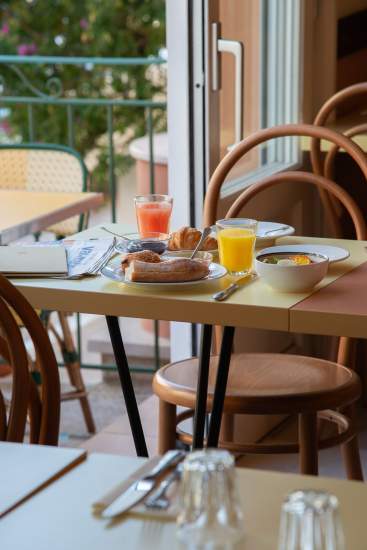 Hotel et Restaurants Presque ile de Giens face Porquerolles, Le Provencal
