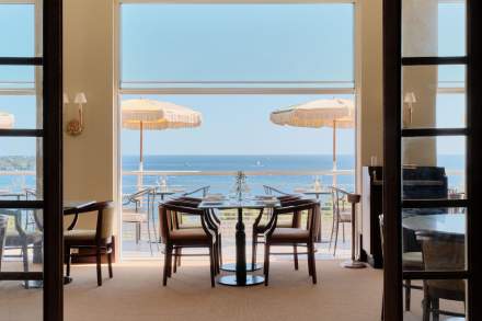 Table de la rascasse vue mer